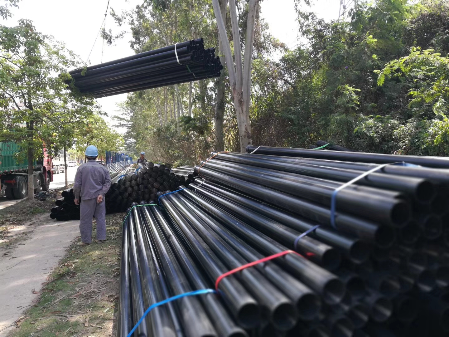 涂塑鋼管和襯塑鋼管區(qū)別在哪里？